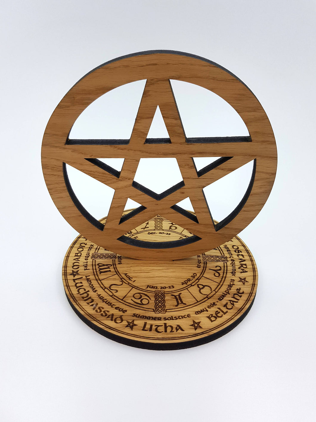 Oak Wheel of the year with Pentacle